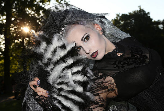 Gothic Tales #5: Gothic Elegant or Rebellious? Which Gothic Styles to Choose?