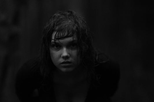 Gotycka Szafa #21: Gotycka garderoba całoroczna – Jak budować mroczne stylizacje niezależnie od pory roku?