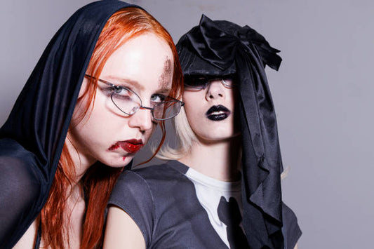 Alterspedia#8 Wampirze kreacje gotyckie - Jak stworzyć mroczny styl w stylu lordów wampirów?