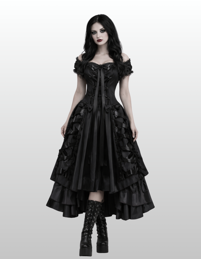 Gothic Women in Victorian Gothic Black Dress 